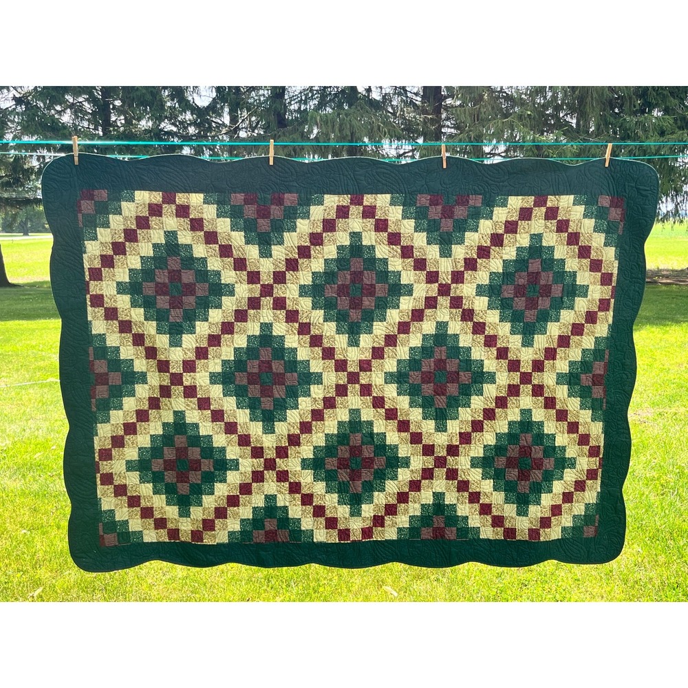 Irish Chain Quilt Throw Green Burgundy Cream Scalloped Machine Quilted 54"x76"
